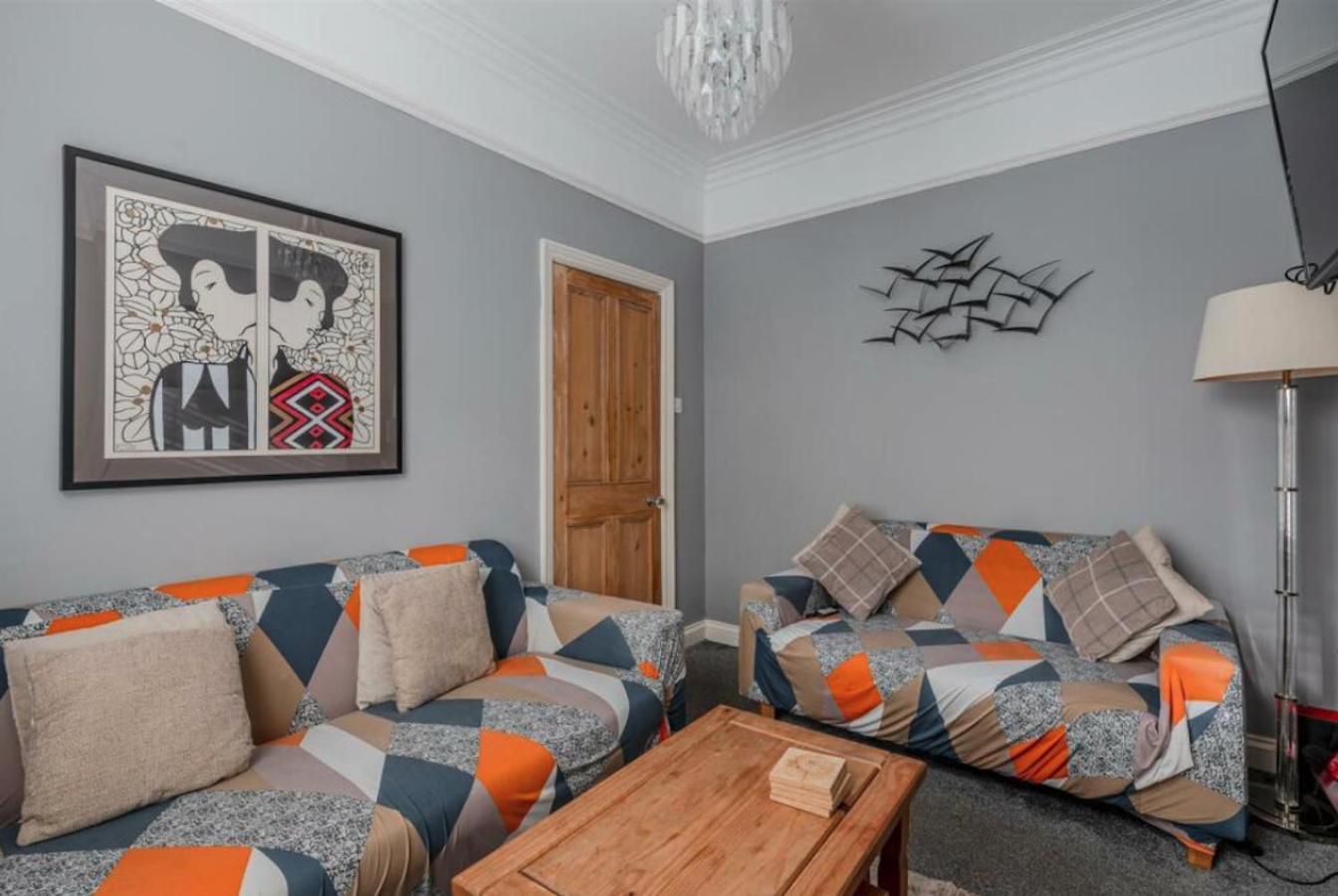 Entire 2-Bedroom House With Garden York Luaran gambar